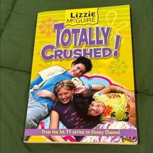 Disney Lizzie McGuire Totally Crushed Book - Yellow and Purple
